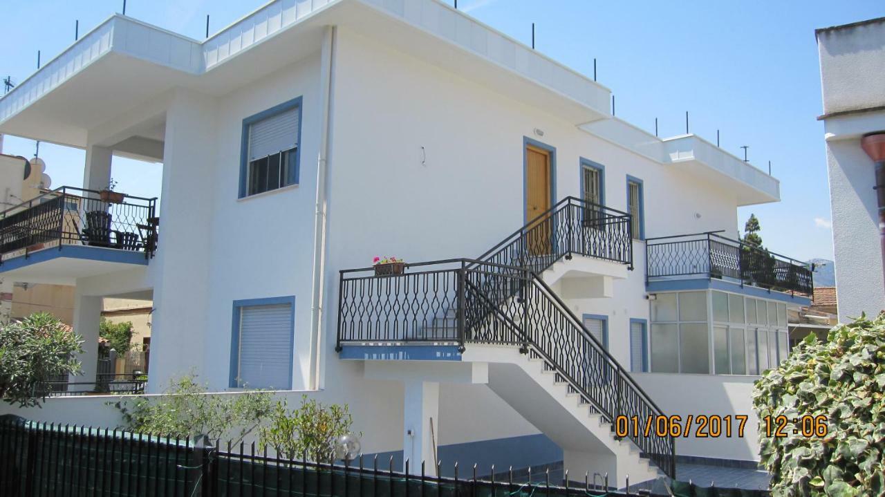 La Sterlizia Apartment Mondello Luaran gambar