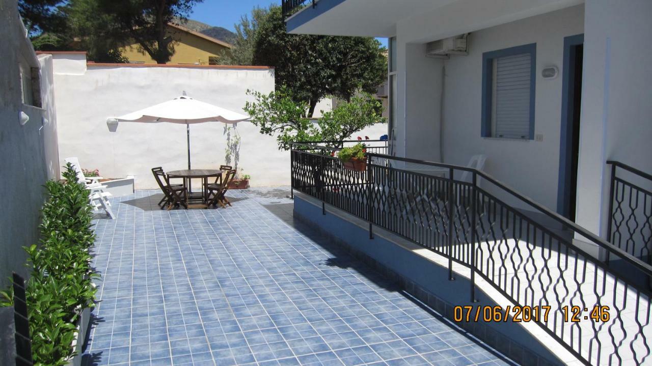 La Sterlizia Apartment Mondello Luaran gambar