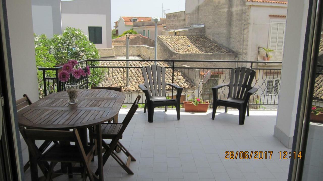 La Sterlizia Apartment Mondello Luaran gambar